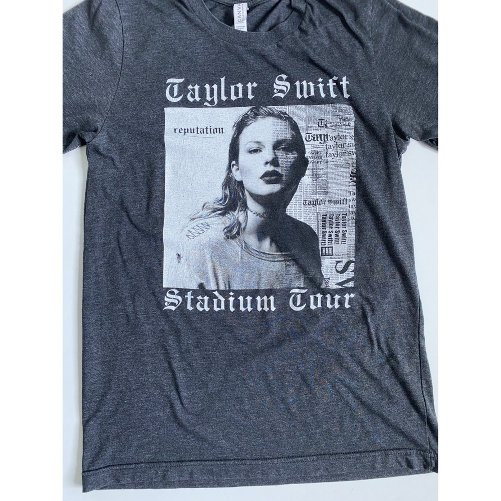 Taylor Swift Reputation Stadium Tour 2018 Shirt Small Charcoal Grey Concert Tee - Picture 4 of 7
